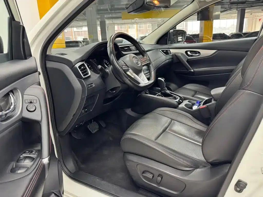 Nissan Qashqai 2022 2.0L CVT XV Prem.Pro Luxury Navigation Edition — миниатюра 11