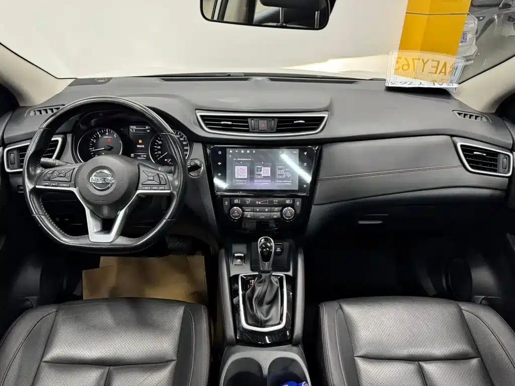 Nissan Qashqai 2022 2.0L CVT XV Prem.Pro Luxury Navigation Edition — миниатюра 9