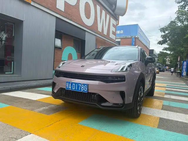Lynk & Co 06 2023 Remix 1.5T Hero