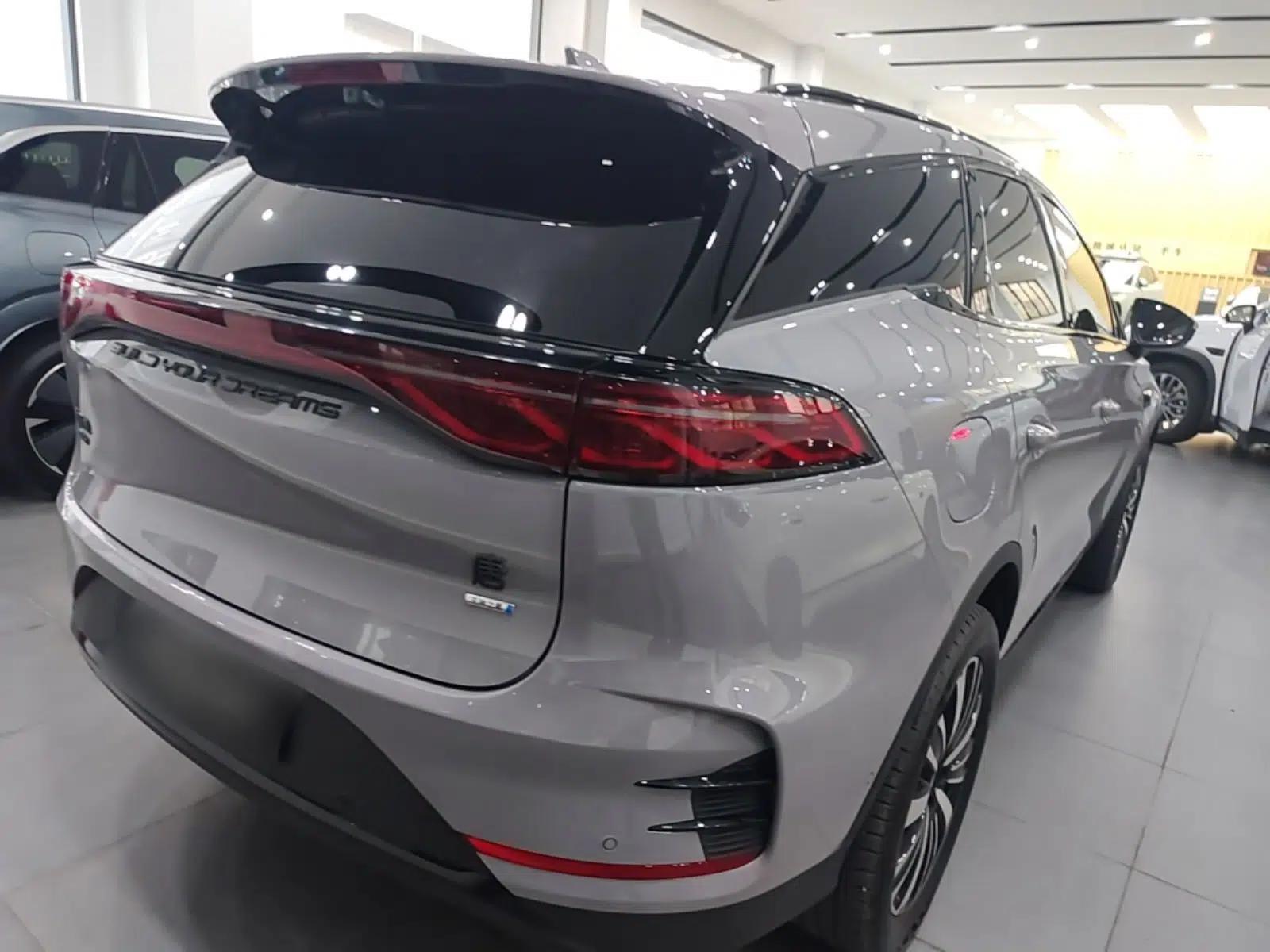 BYD Tang New Energy 2025 Model Smart Drive Version DM-i 175KM Deluxe Version — миниатюра 6