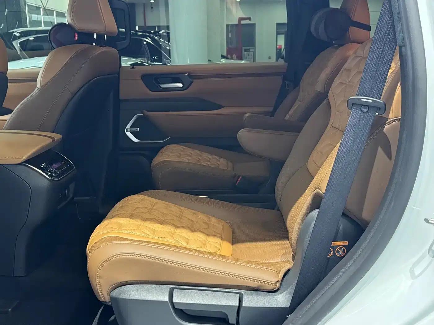 Nissan Patrol 2026 3.5T Platinum Edition — миниатюра 18