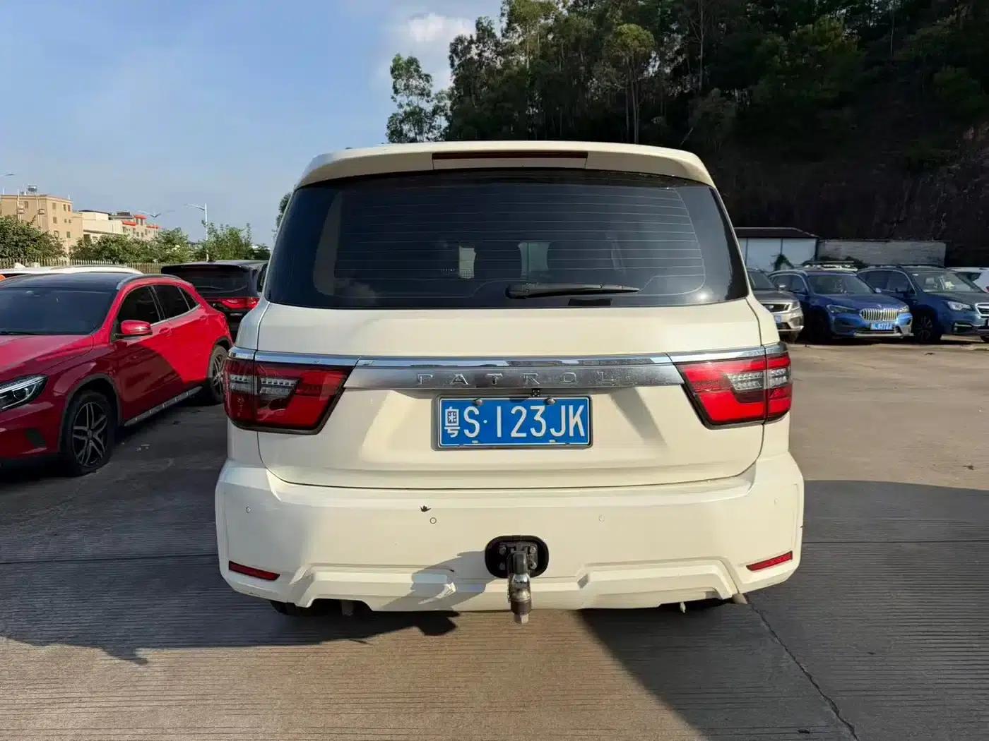 Nissan Patrol 2018 4.0L Flagship Edition — миниатюра 8