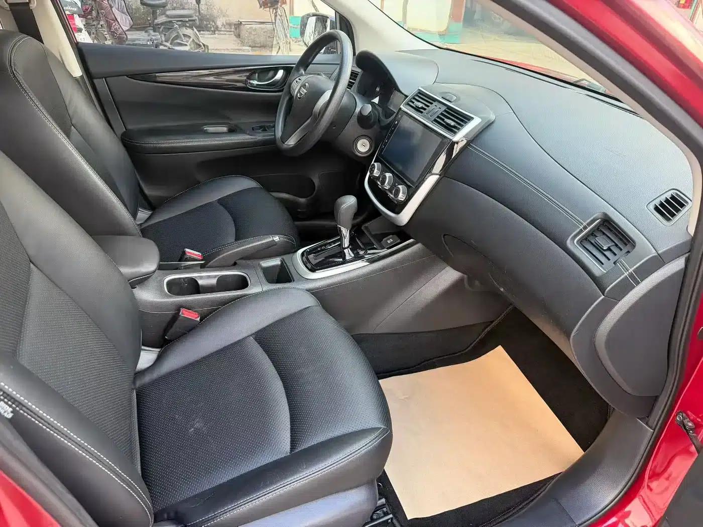2016 Tiida 1.6L CVT Sport Edition — миниатюра 4
