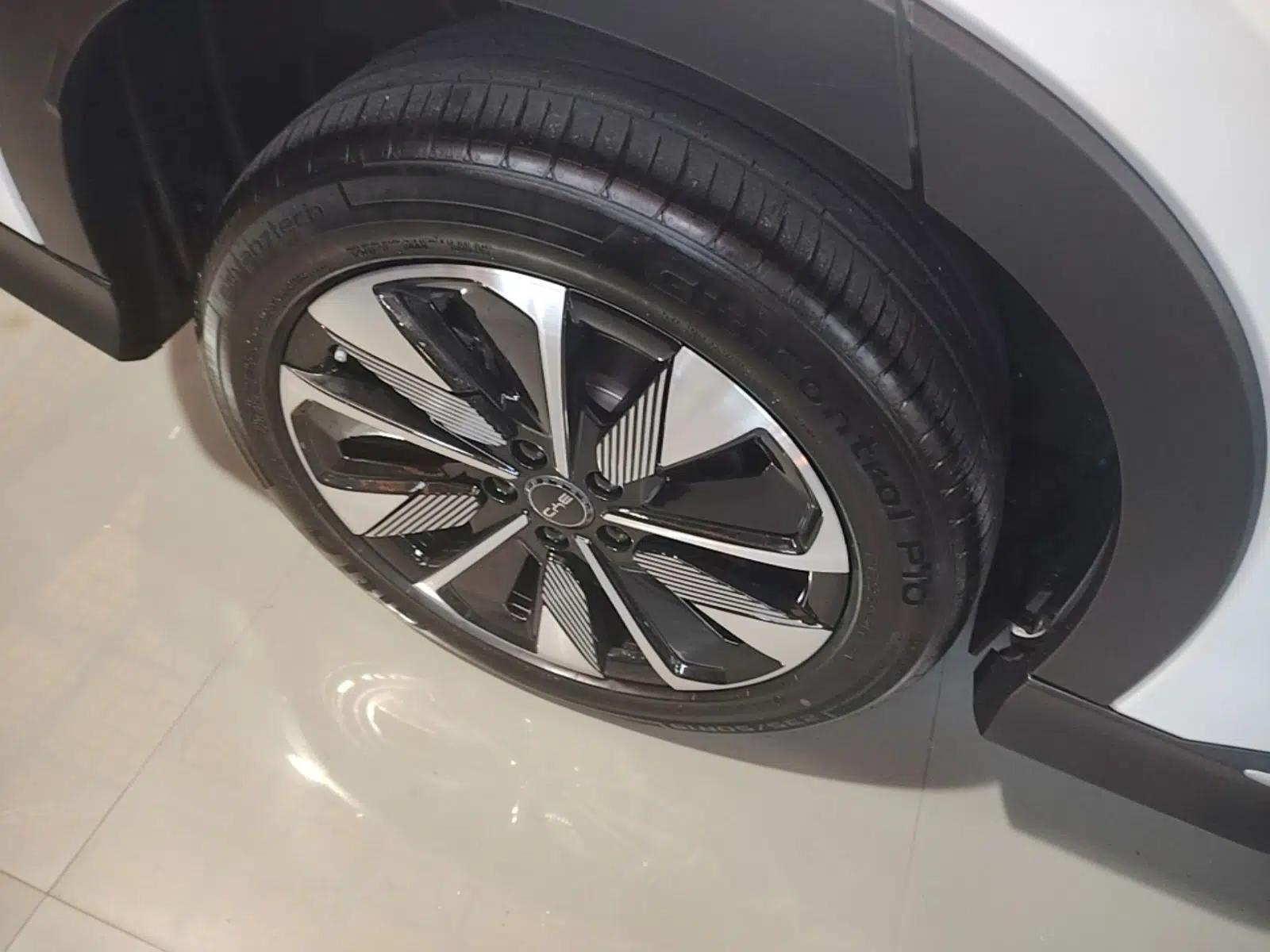 BYD Song PLUS New Energy 2025 DM-i 160KM Flagship Model — миниатюра 11