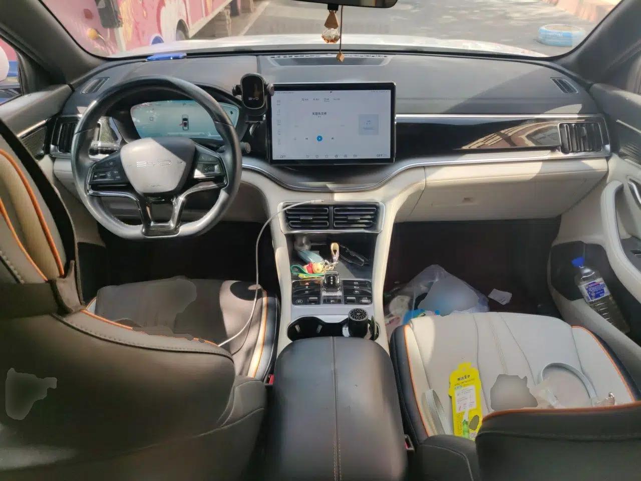 BYD Song PLUS New Energy 2024 HONOR Edition DM-i 71km Luxury Model — миниатюра 9