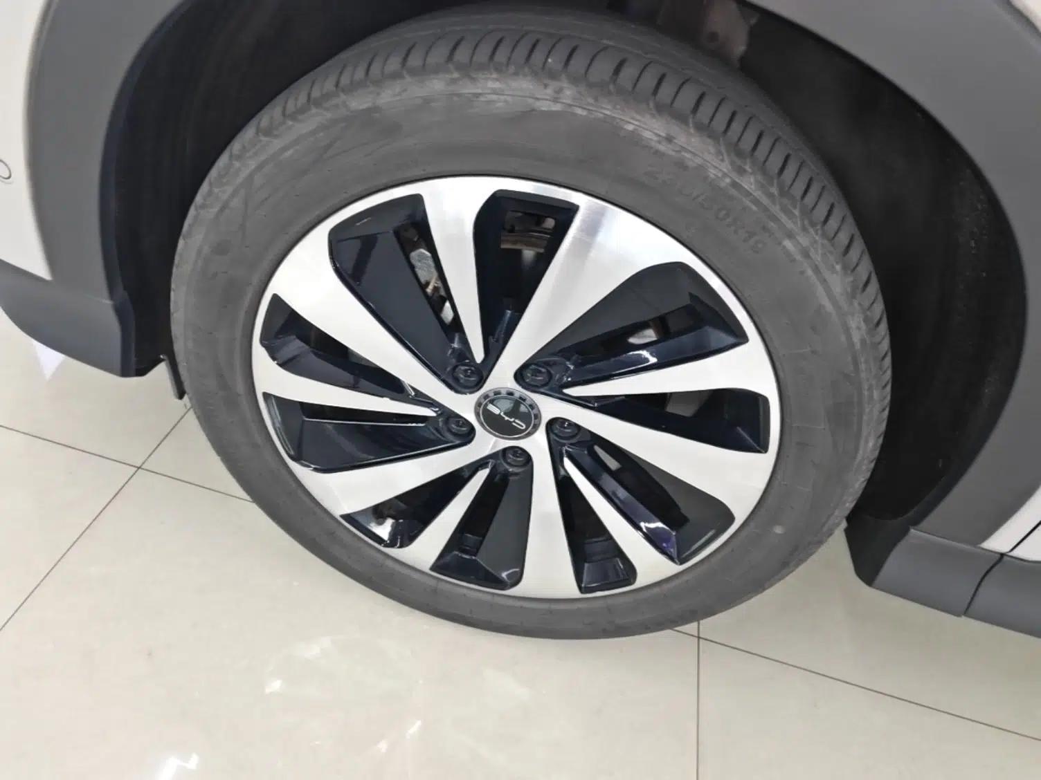 BYD Song PLUS New Energy 2023 Champion Edition DM-i 150KM Flagship PLUS 5G — миниатюра 10