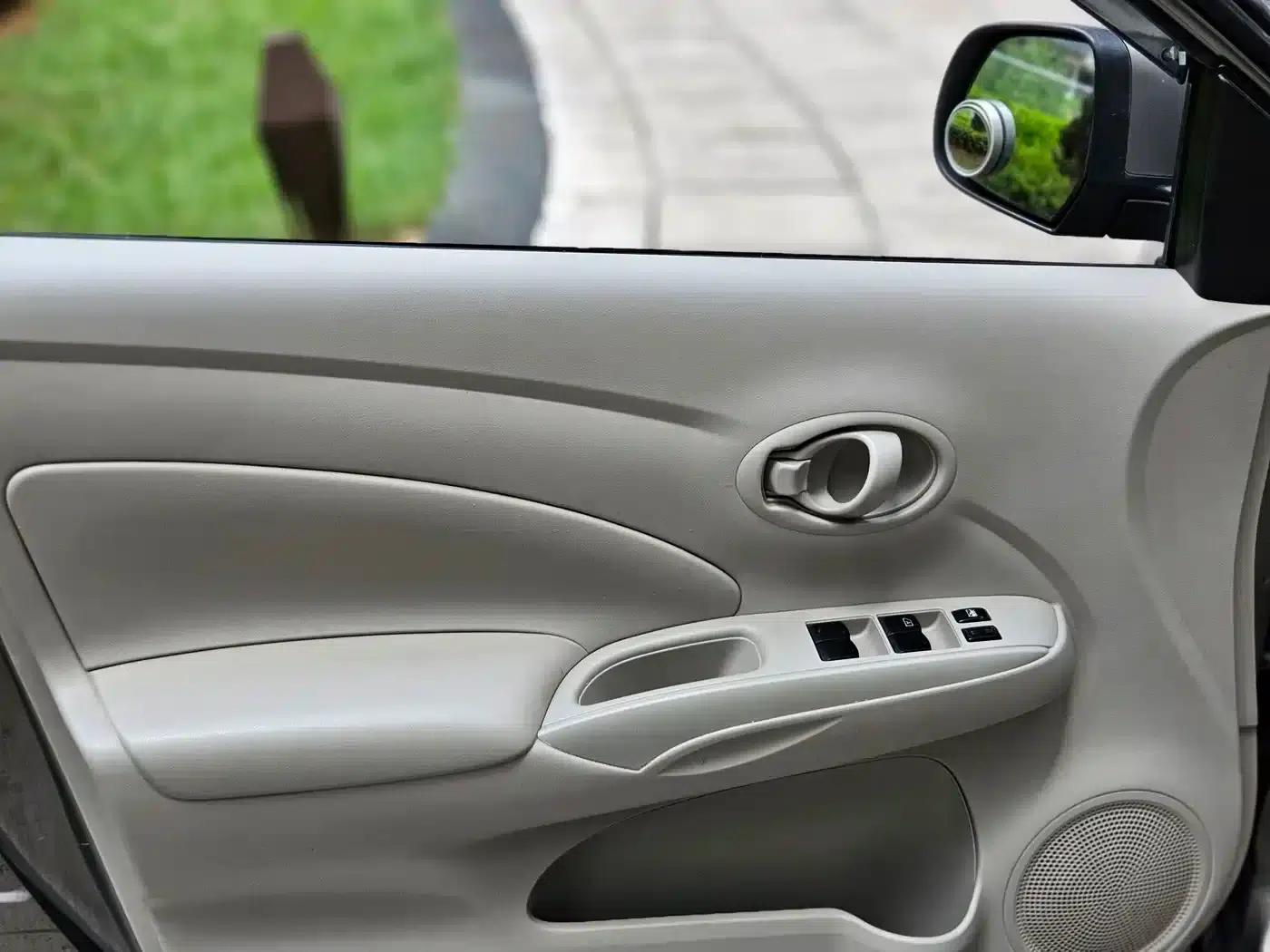 Nissan Sunny 2011 1.5XE CVT Comfort Edition — миниатюра 18