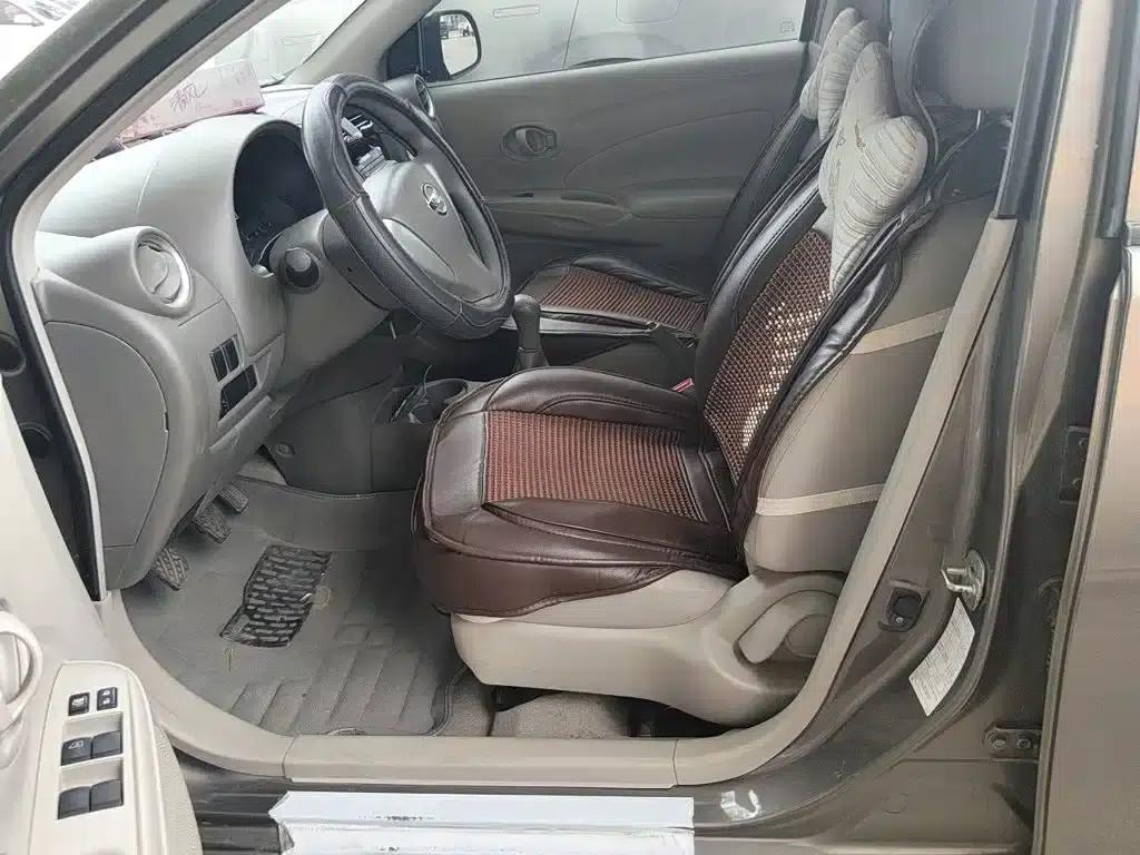 Nissan Sunny 2015 1.5XE Manual Comfort Edition — миниатюра 8