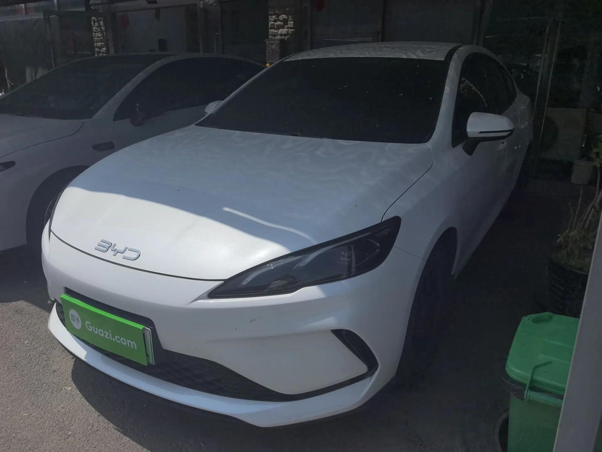 BYD Seal 05 DM-i 2025 DM-i Smart Drive 55KM Luxury Model — миниатюра 1