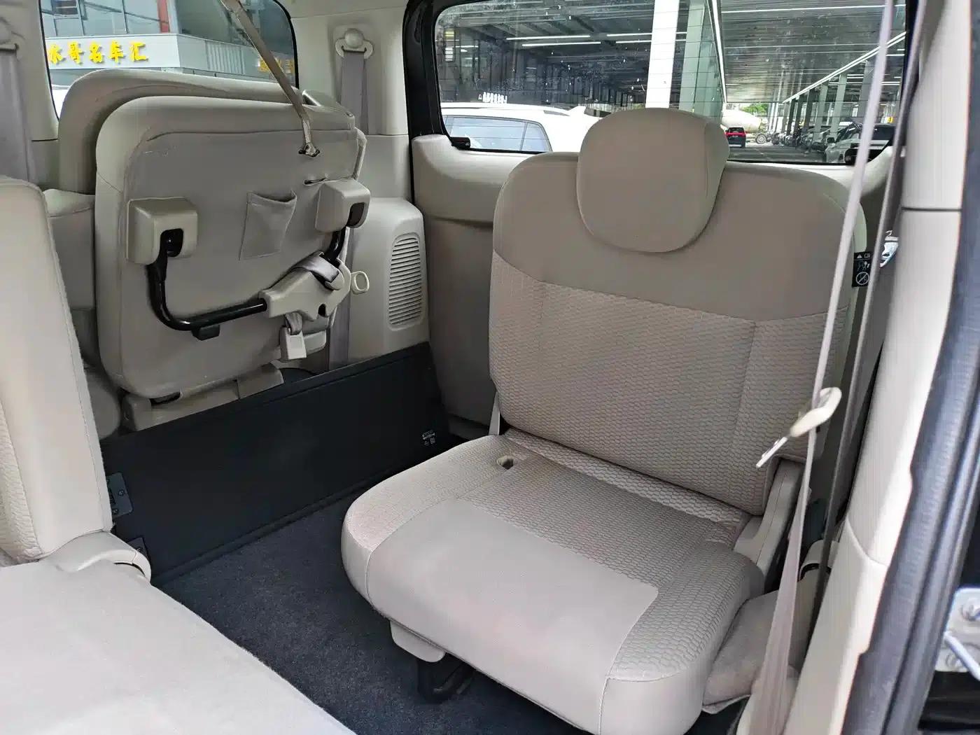 Nissan NV200 2014 1.6L CVT Luxury Model (China IV Emission Standard) — миниатюра 11