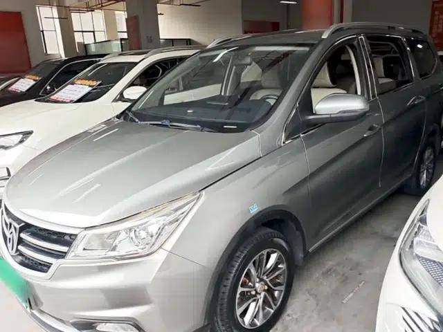 Baojun 730 2021 1.5T CVT Fashion Version 7 Seats