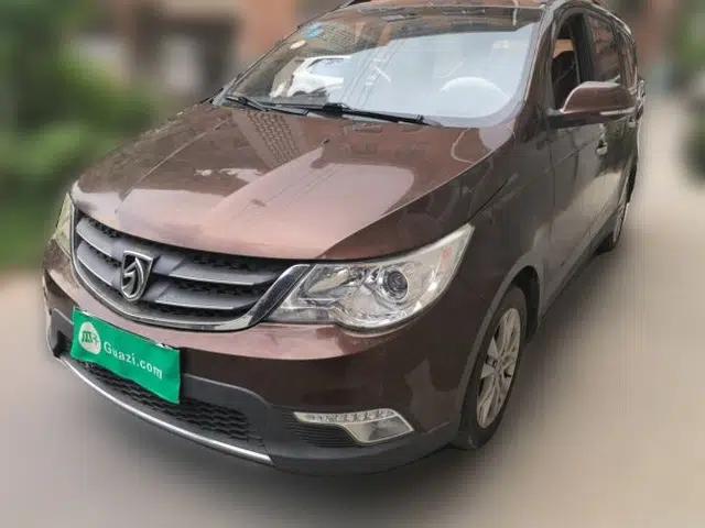 Baojun 730 2014 1.5L Manual Luxury Navigation ESP Version 7 Seats