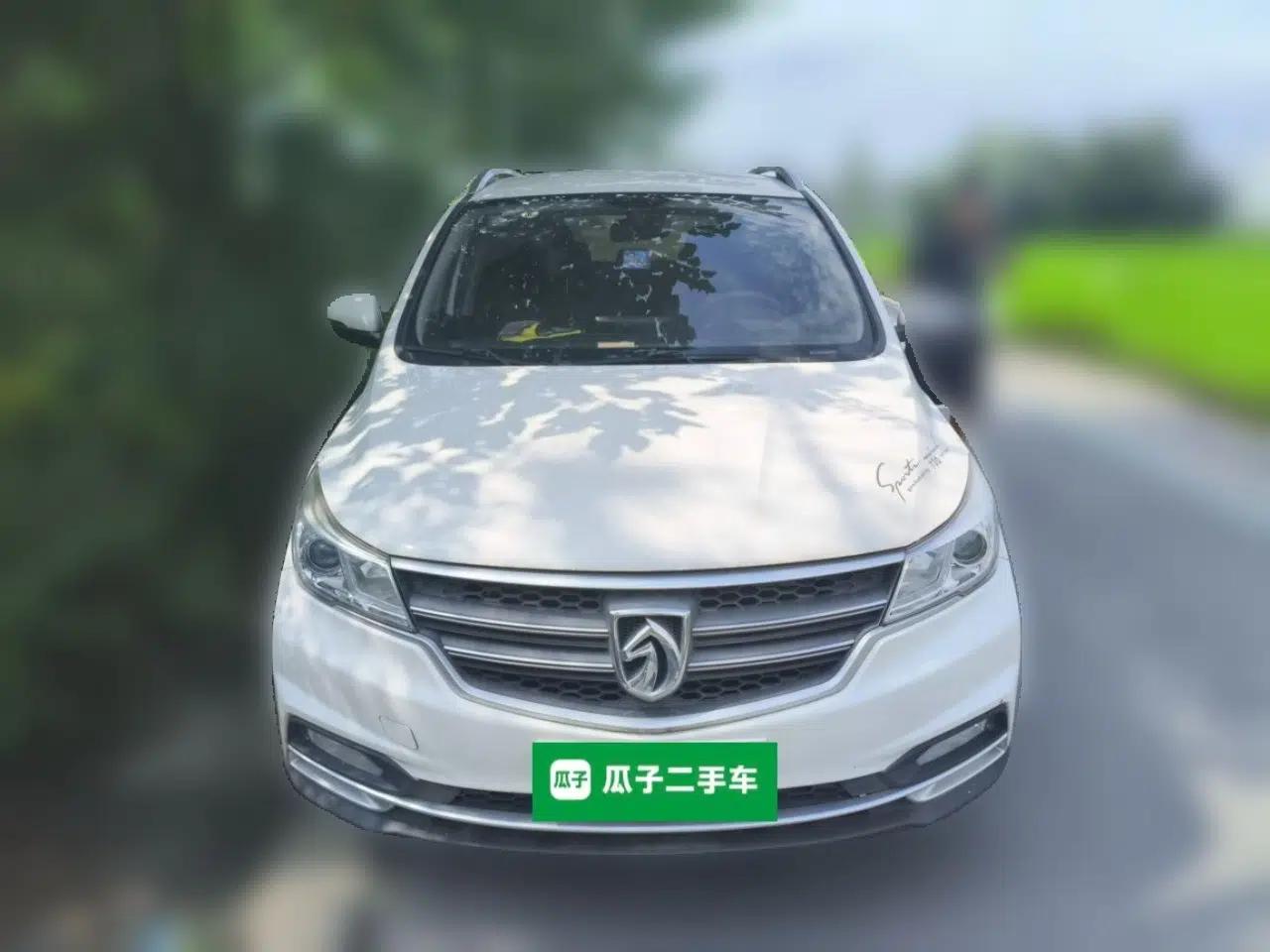 Baojun 730 2021 1.5L Manual Fashion Version 7 Seats — миниатюра 2