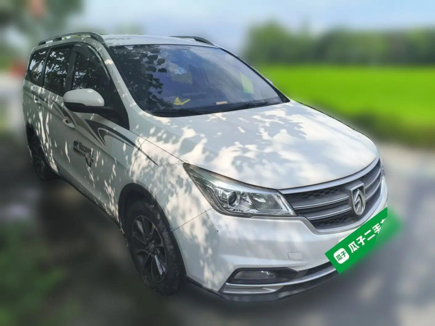 Baojun 730 2021 1.5L Manual Fashion Version 7 Seats — миниатюра 3