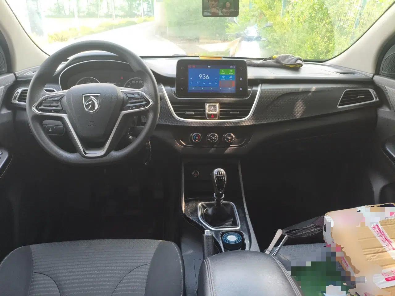 Baojun 730 2021 1.5L Manual Fashion Version 7 Seats — миниатюра 9