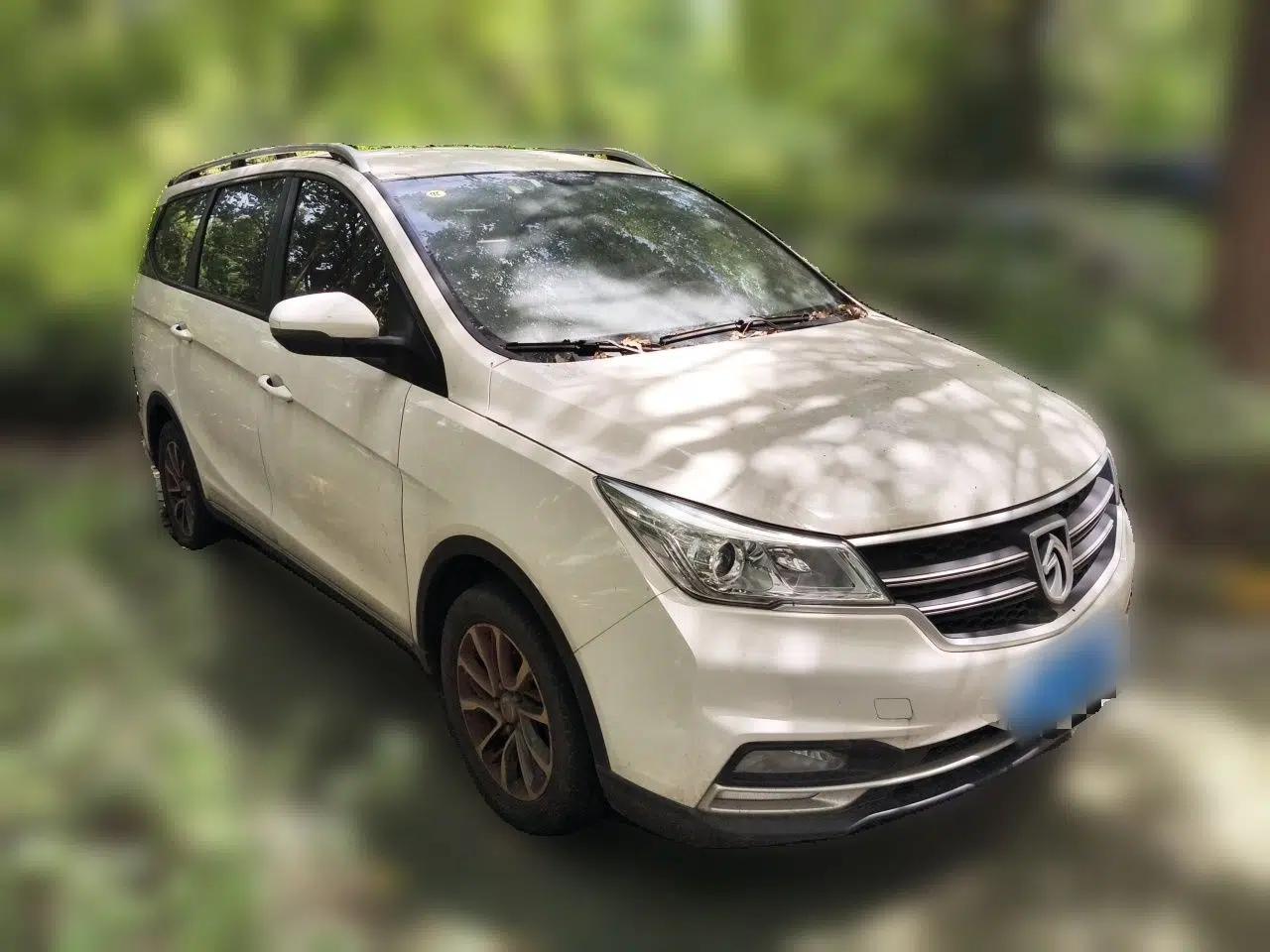 Baojun 730 2021 1.5L Manual Fashion Version 7 Seats — миниатюра 3