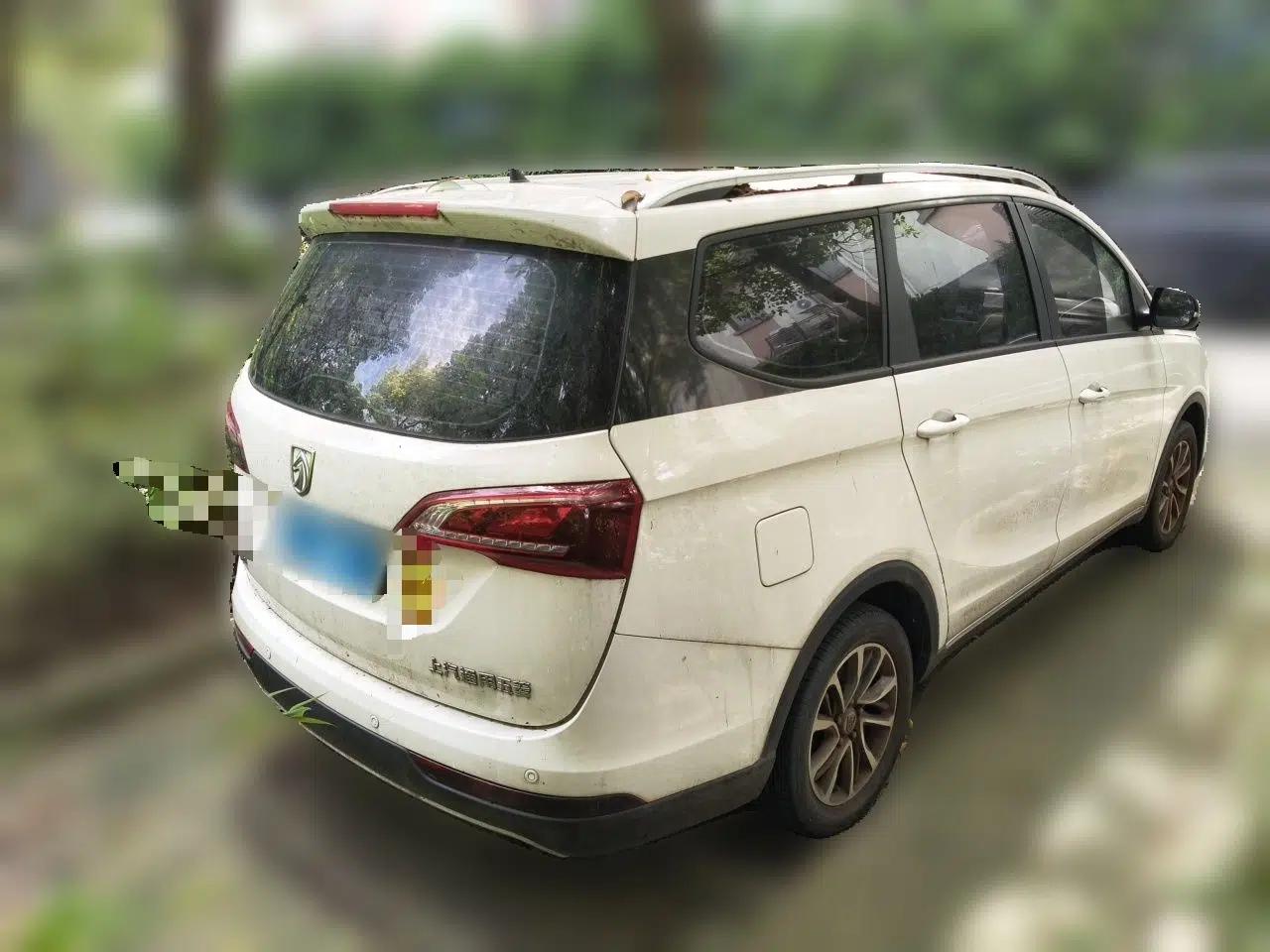 Baojun 730 2021 1.5L Manual Fashion Version 7 Seats — миниатюра 6