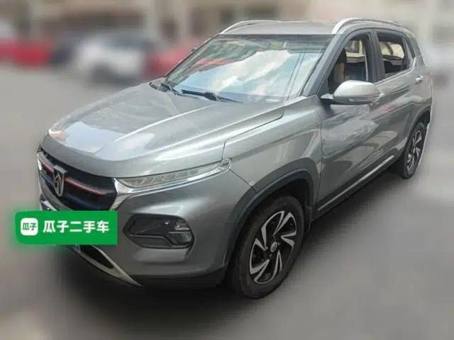 Baojun 510 2017 1.5L Manual Fashion Model
