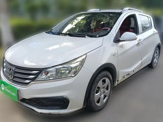 Baojun 310 2016 1.2L manual Comfort trim level