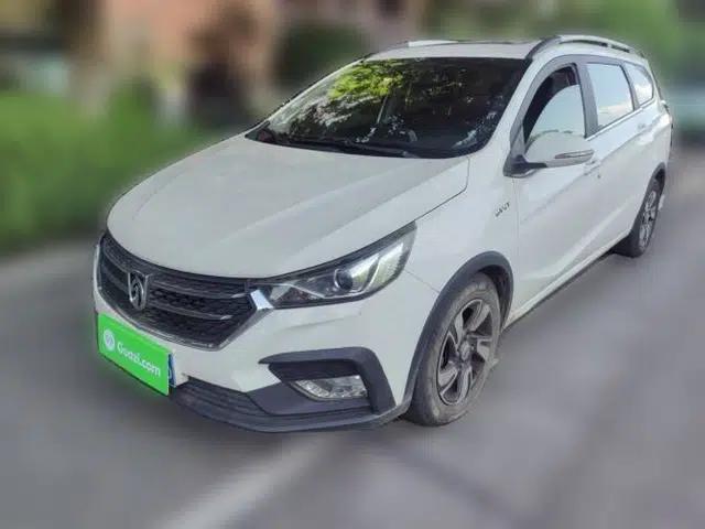 Baojun 310W 2018 1.5L Automatic Luxury Version China VI Emission Standard