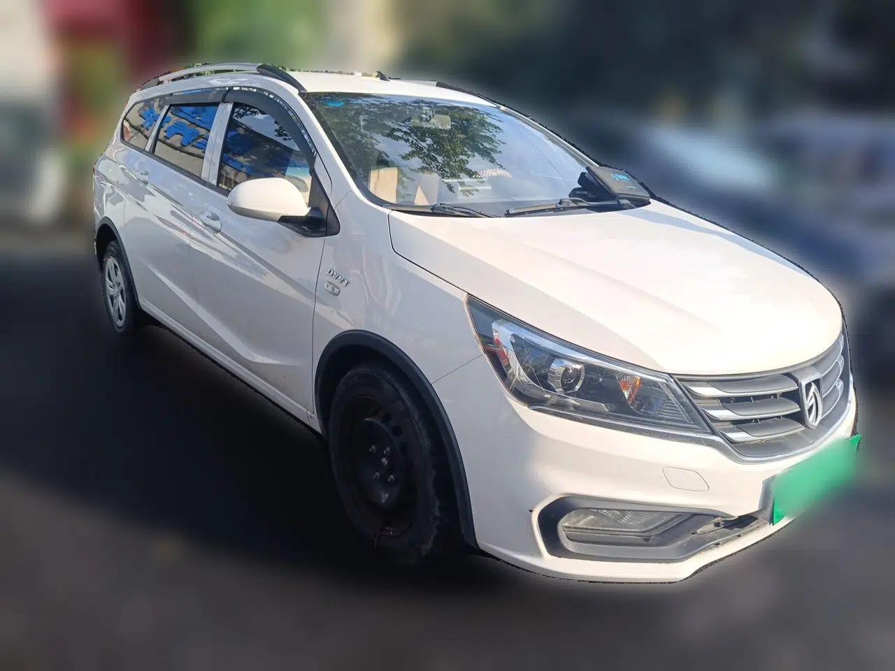 Baojun 310W 2017 1.5L Manual Comfort Version China VI Emission Standard — миниатюра 3