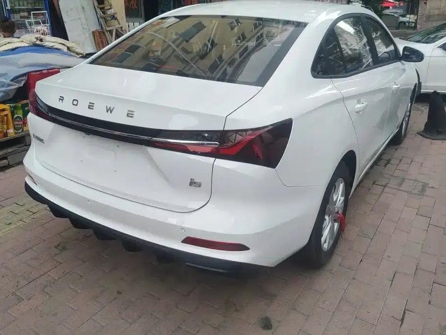 Roewe i5 2026 1.5L Manual STD — миниатюра 3
