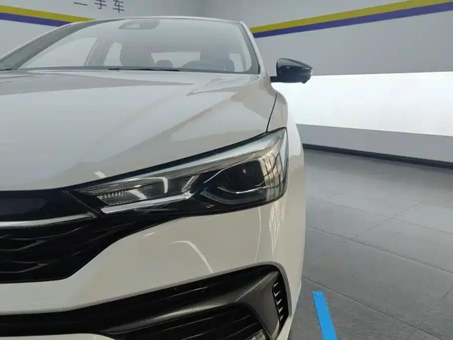 Roewe i5 2021 1.5L CVT Star Edition — миниатюра 5