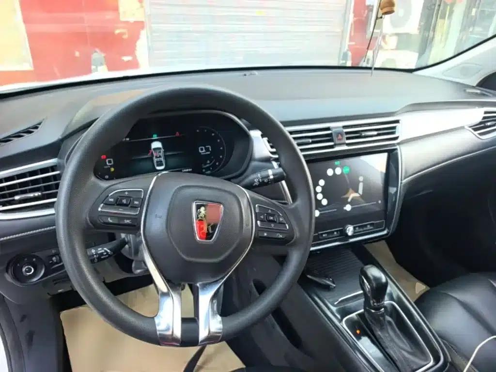 Roewe i5 2019 20T Automatic 4G Connected Super Flagship Edition — миниатюра 10