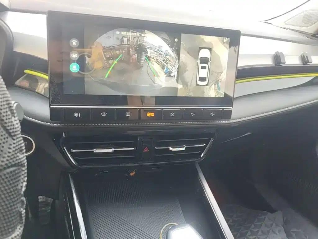 Roewe i5 2021 1.5L CVT Diamond Edition — миниатюра 13