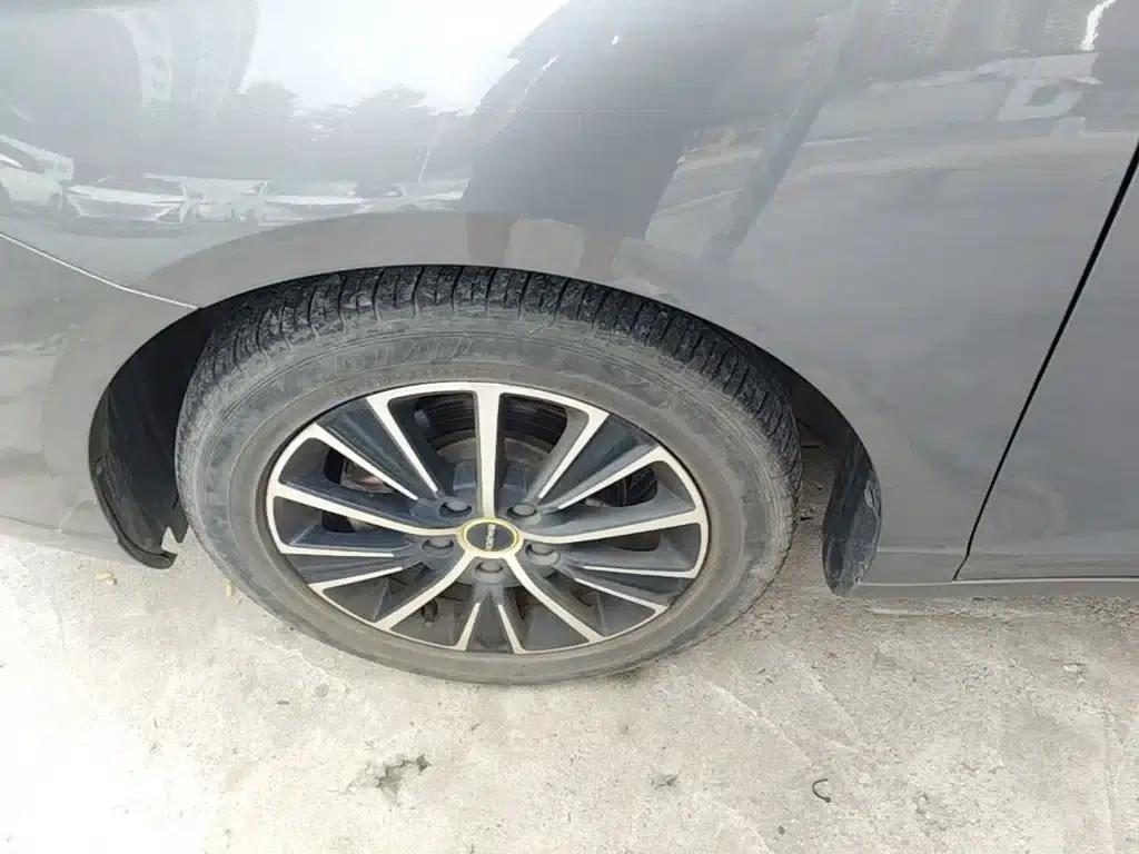 Roewe i5 2021 1.5L CVT Diamond Edition — миниатюра 23