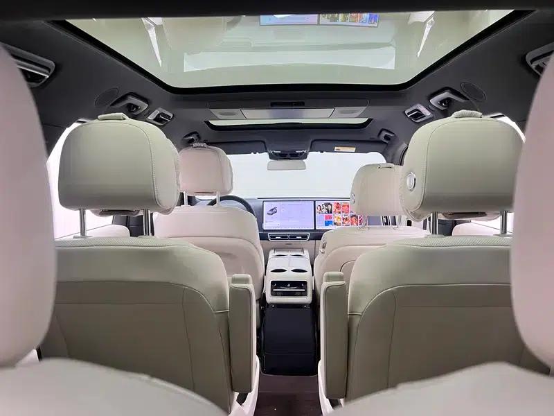 Li Auto L9 2022 Max Edition — миниатюра 30