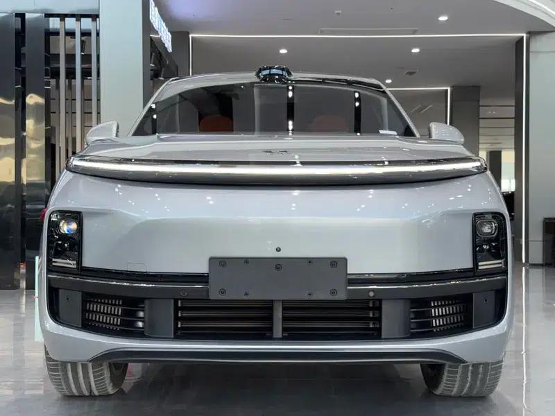 Li Auto L9 2022 Max Edition — миниатюра 2