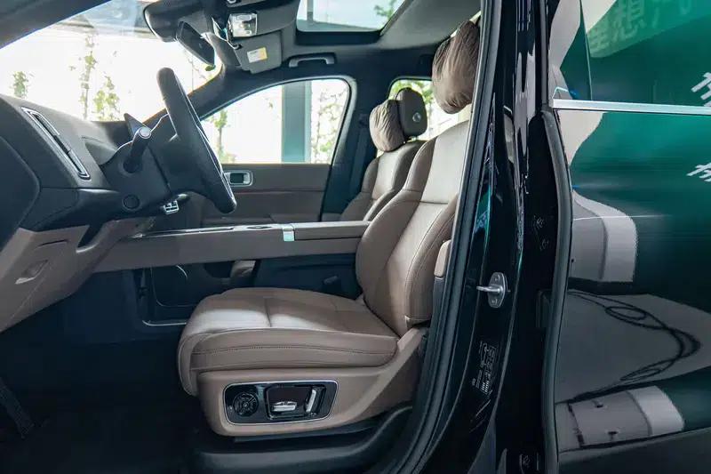 Li Auto L8 2025 Max Smart Renewal Edition — миниатюра 10