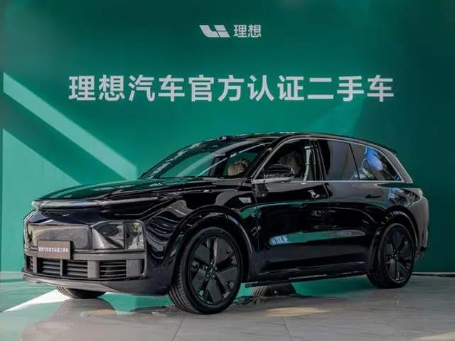 Li Auto L8 2025 Max Smart Renewal Edition
