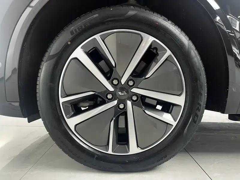 Li Auto L8 2024 Pro Edition — миниатюра 5