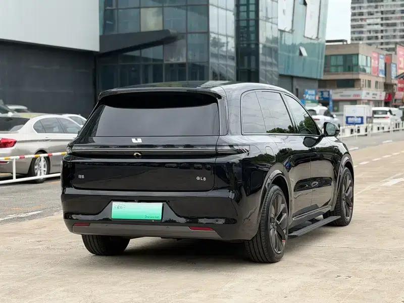 Li Auto L8 2023 Max Edition — миниатюра 6