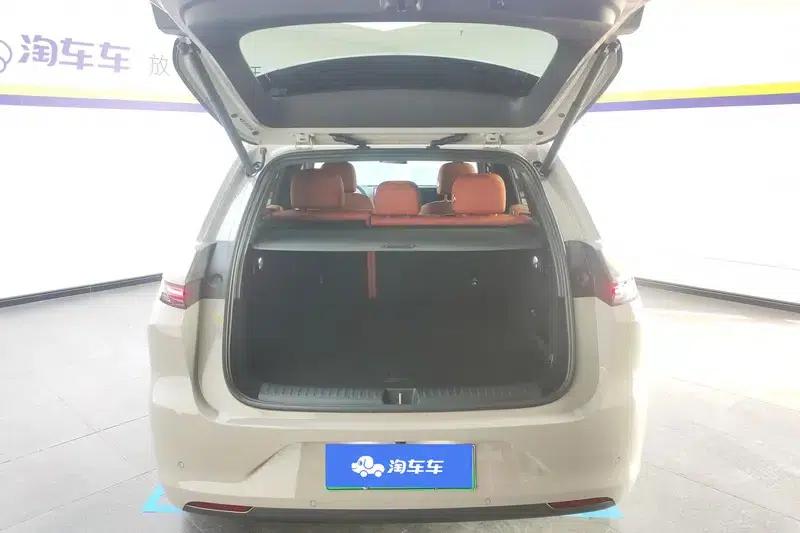Li Auto L6 2024 Pro Edition — миниатюра 17