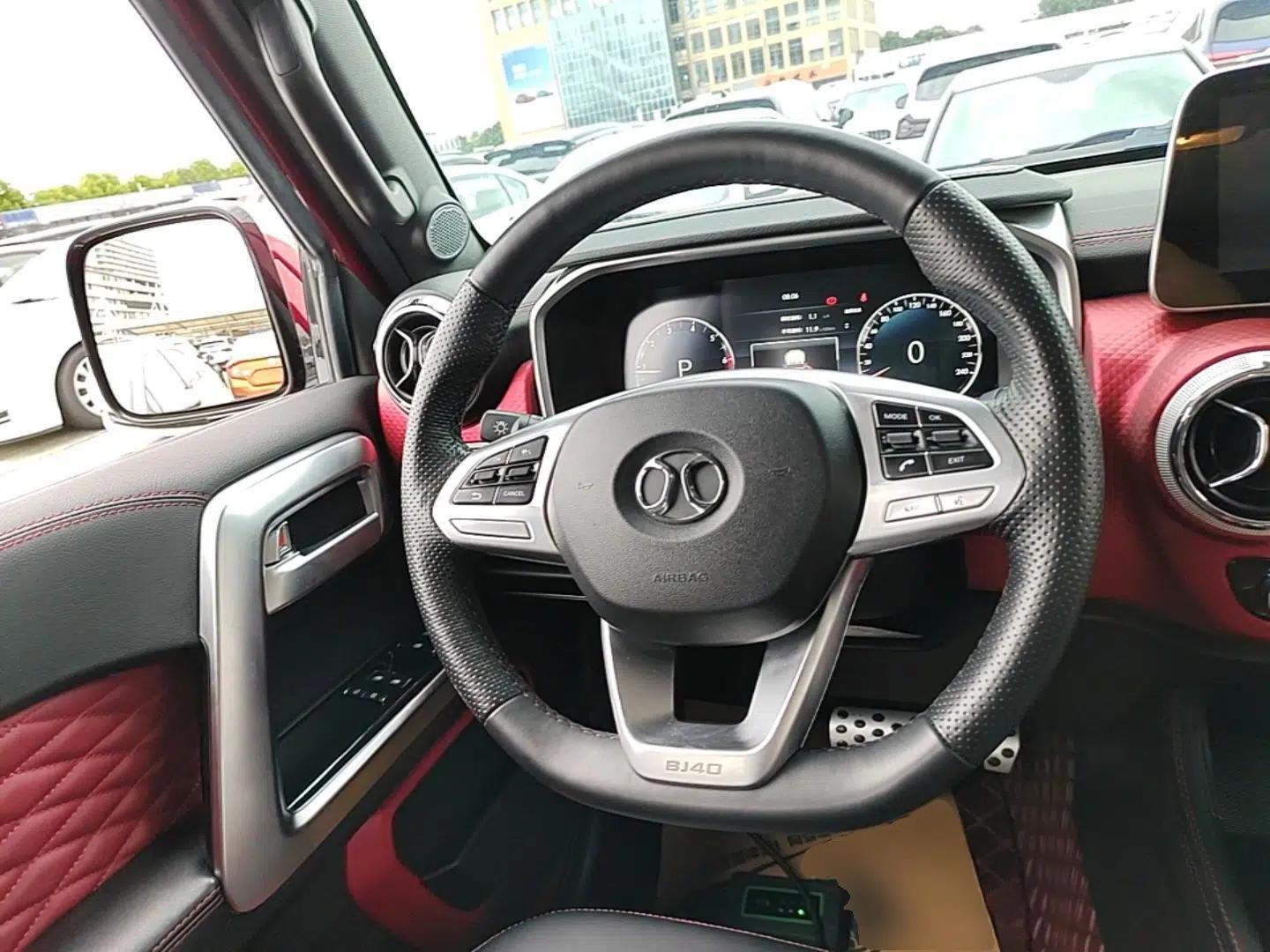 BAIC Off-Road BJ40 2019 2.3T Automatic Four-Wheel Drive Urban Hunter Edition Premium Model China VI Emission Standard — миниатюра 13