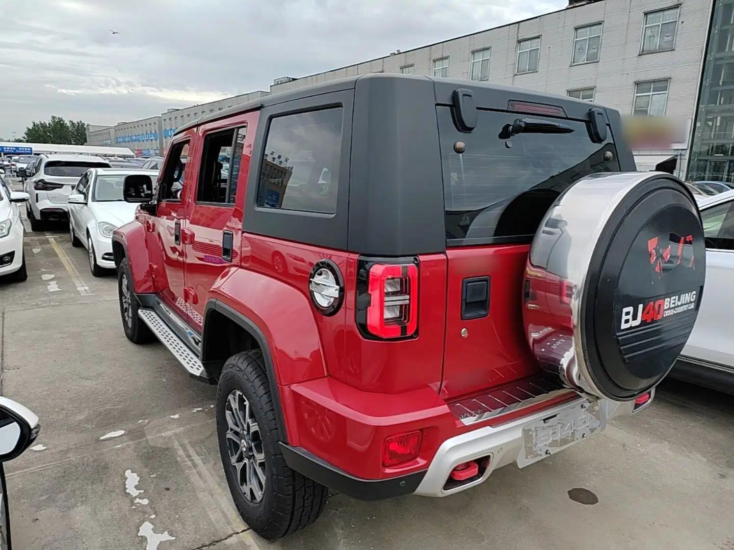 BAIC Off-Road BJ40 2019 2.3T Automatic Four-Wheel Drive Urban Hunter Edition Premium Model China VI Emission Standard — миниатюра 4