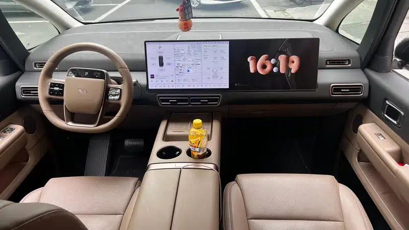 Li Auto MEGA 2025 Home Edition — миниатюра 30