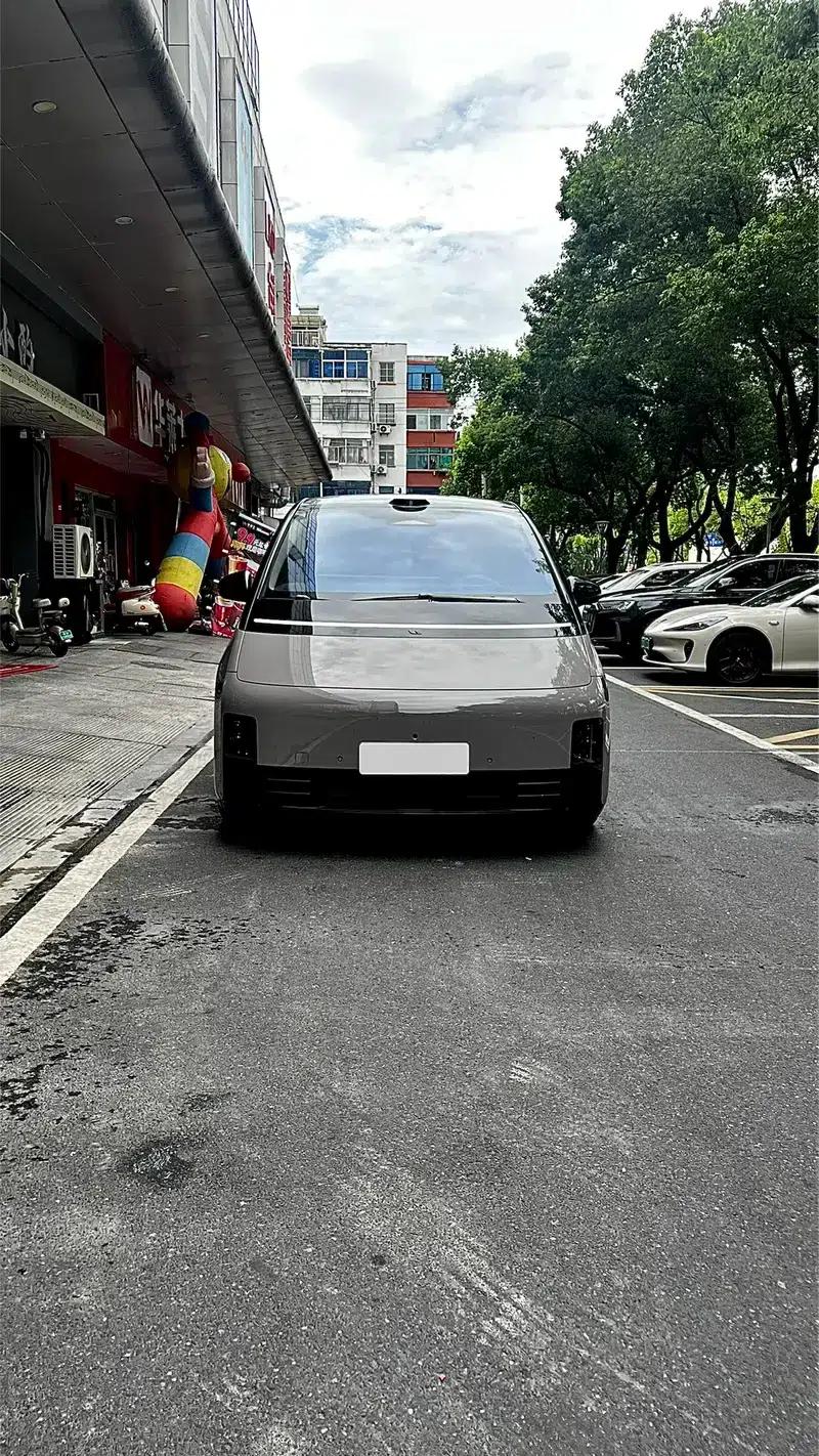 Li Auto MEGA 2025 Home Edition — миниатюра 6