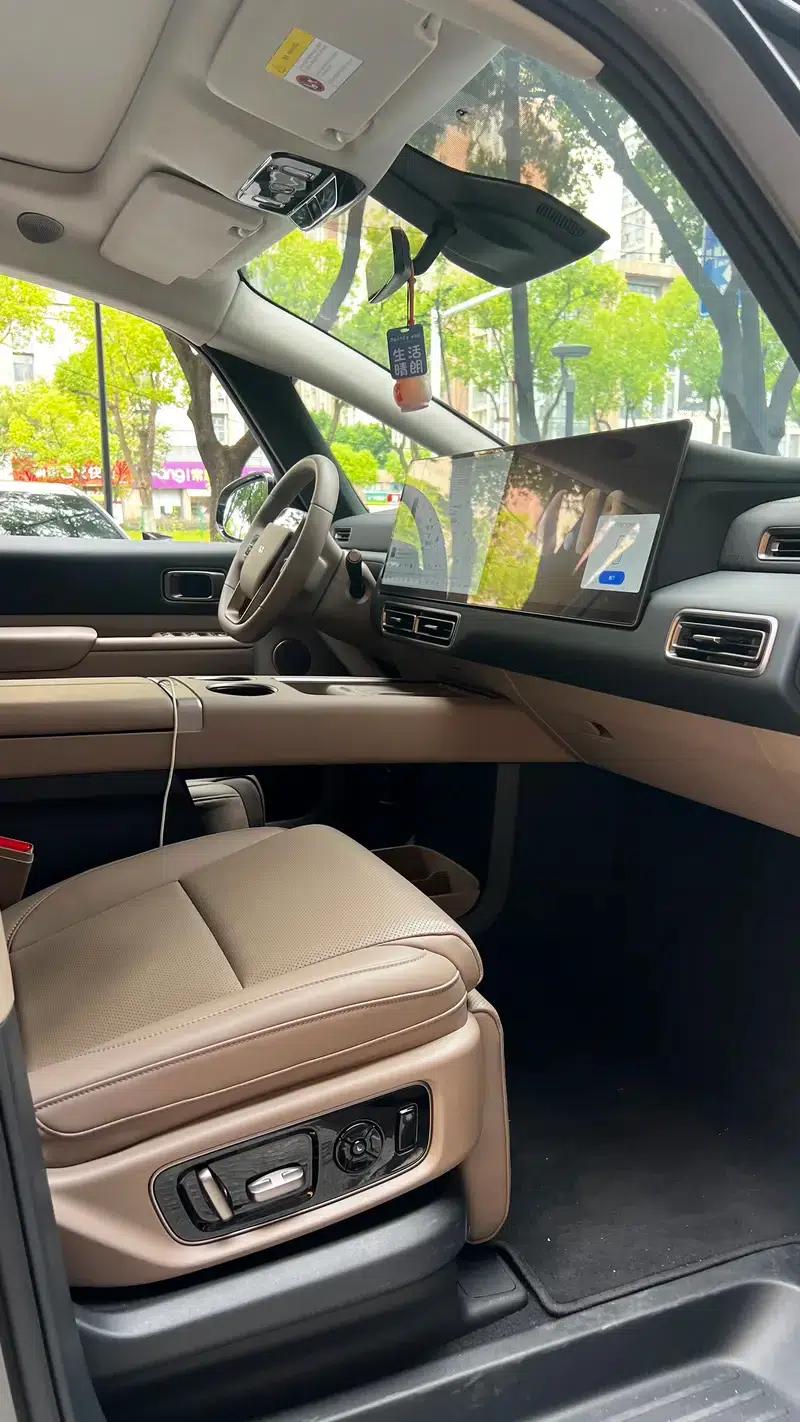 Li Auto MEGA 2025 Home Edition — миниатюра 8
