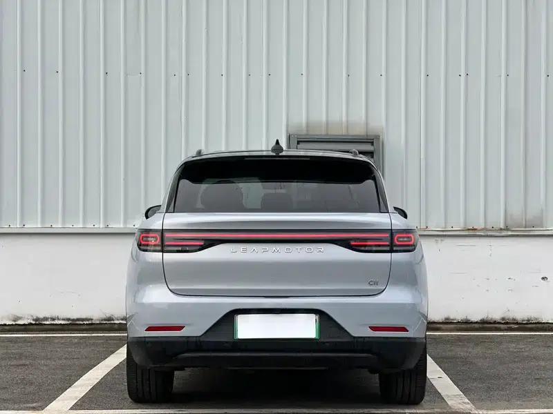 Leapmotor C11 2023 Range Extended Electric 300 Smart Edition — миниатюра 5