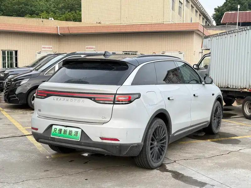 Leapmotor C11 2023 Range Extended Electric 300 Smart Edition — миниатюра 7