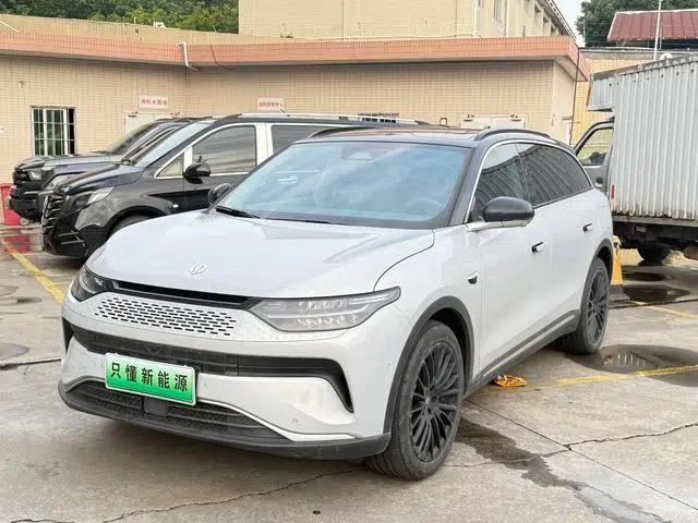 Leapmotor C11 2023 Range Extended Electric 300 Smart Edition