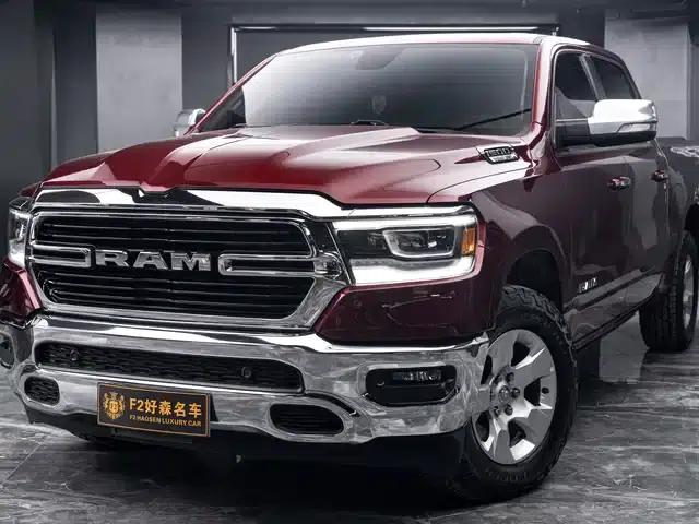 RAM Trucks 2019 5.7L Canadian Spec