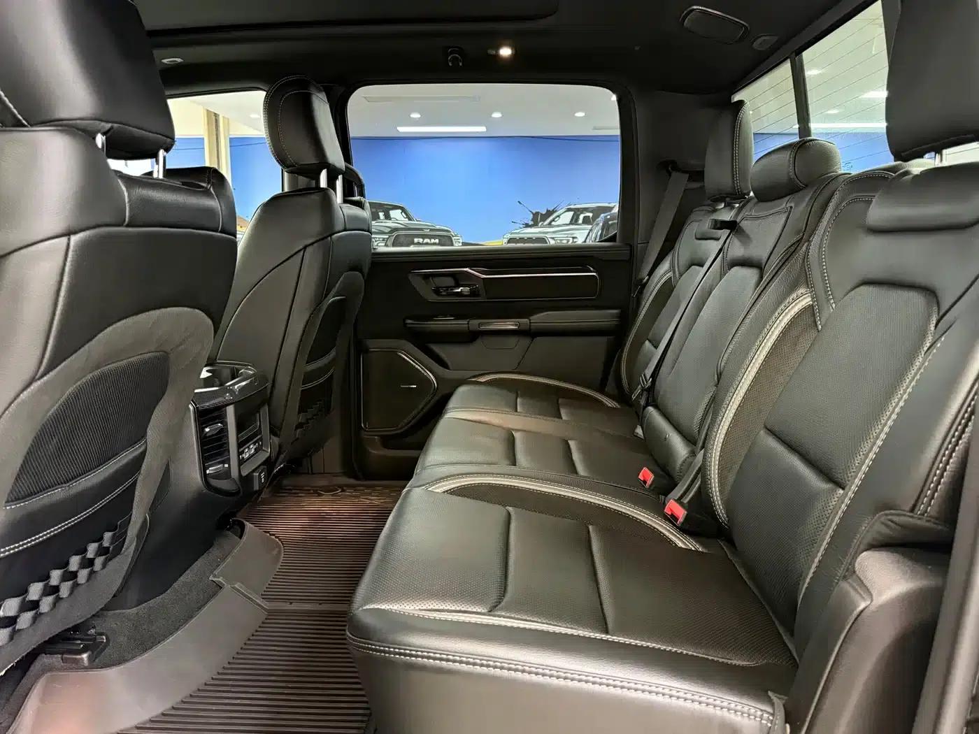 RAM Trucks Tyrannosaurus Rex 2023 6.2T Automatic — миниатюра 14