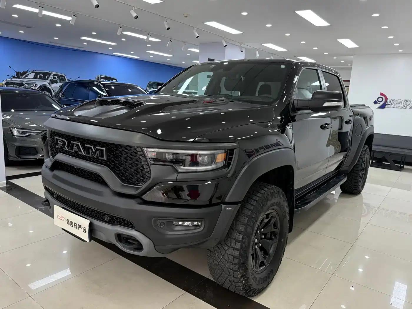 RAM Trucks Tyrannosaurus Rex 2023 6.2T Automatic — миниатюра 3