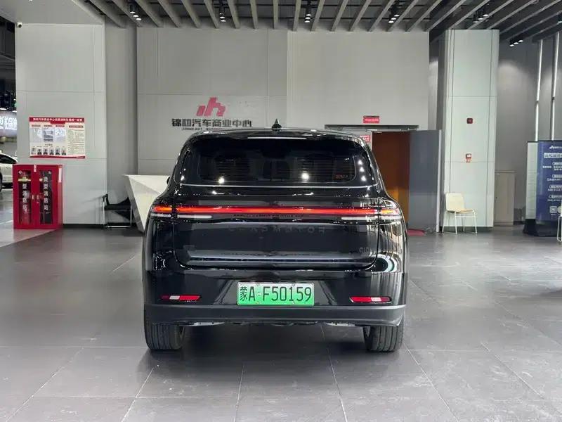 Leapmotor C10 2026 Range Extended Electric 210 Enjoy Edition — миниатюра 5