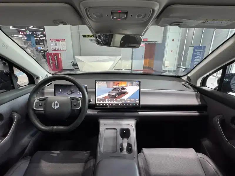 Leapmotor C10 2026 Range Extended Electric 210 Enjoy Edition — миниатюра 9